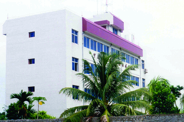 CNRRI Hainan Foundation – Off-season cultivation of rice and scientific research /upload/en/LargerImages/Big7958-2.jpg