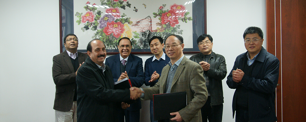 CNRRI Established the Hybrid Rice Joint Research Center with Pakistan